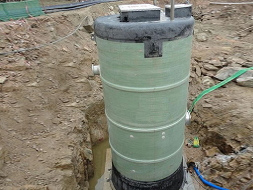 一体化污水提升泵站安装现场